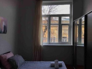 Apartment | 2 bedrooms, iron/ironing board, free WiFi