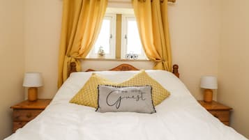 3 bedrooms, individually decorated, individually furnished, free WiFi