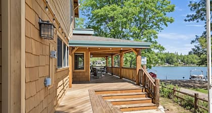 Marina Beach Lodge - Lakefront Home on Beach! by Yosemite Region Resorts