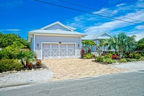House, 4 Bedrooms | Exterior