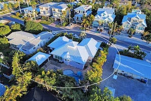 House, 4 Bedrooms | Aerial view