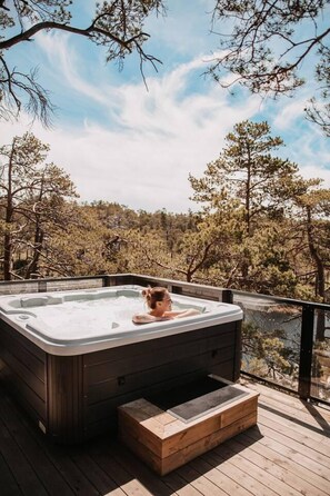 Bain à remous extérieur
