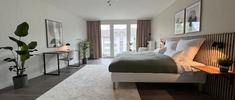 2 habitaciones, tabla de planchar con plancha, wifi y ropa de cama