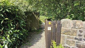 Cottage | Property grounds