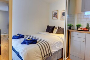 1 bedroom, iron/ironing board, free WiFi, bed sheets