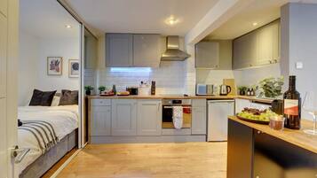 Fridge, microwave, oven, stovetop