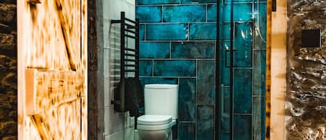 ChaumiÚre | Salle de bain | Douche, séchoir à cheveux