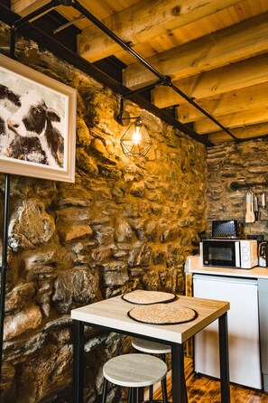 Dining - The Milking Shed at Pencraig (Holyhead)