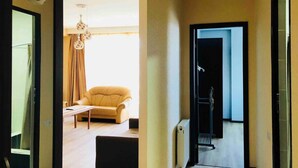 Ảnh chưa phân loại, 5 trong số 17 ảnh, nút