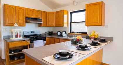 Lovely 3 Bedroom Apartment… Waiting for You to Make it Home!