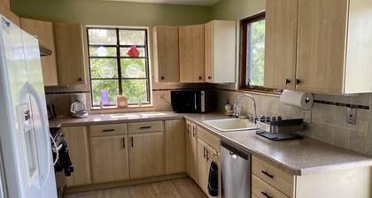 Private sandy beach - Ocean view 4 bedrooms