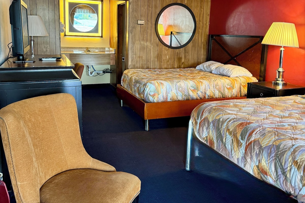 Economy Double Room | Individually furnished, desk, laptop workspace, free WiFi