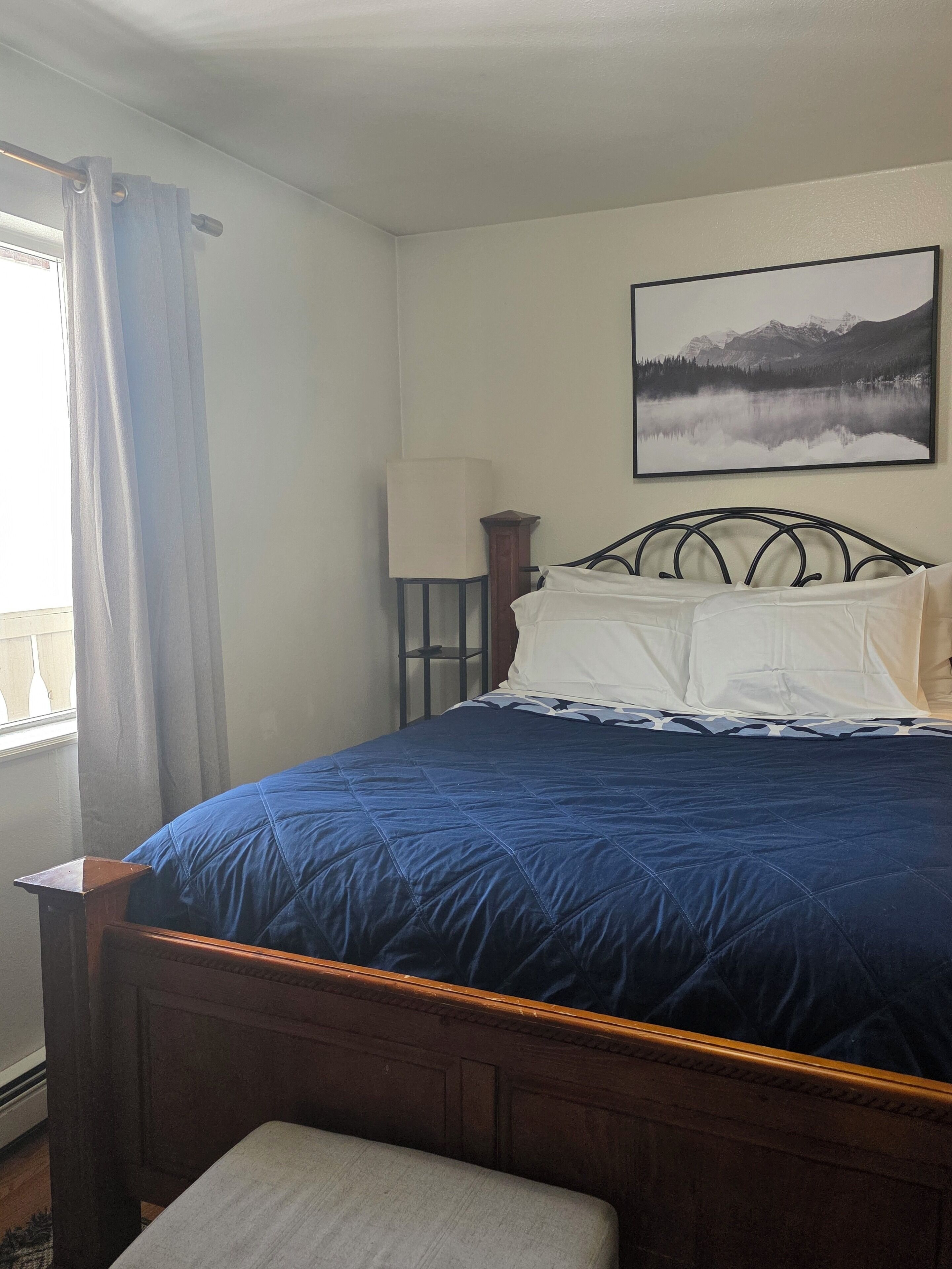 2 chambres, bureau, accès au Wi-Fi (inclus), literie fournie