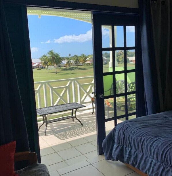 1 bedroom - Lovely loft condo with pool access (Lowlands)