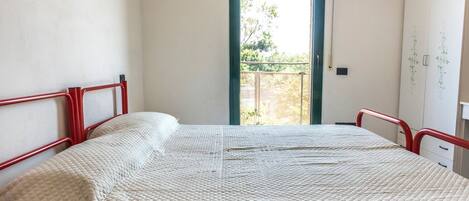 1 間睡房、床單