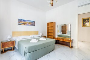 1 chambre, fer et planche à repasser, accès Internet, draps fournis