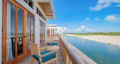 Aruna Resort & Villas