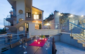 Outdoor dining - 4 bedroom lovely home in Klis (Klis)