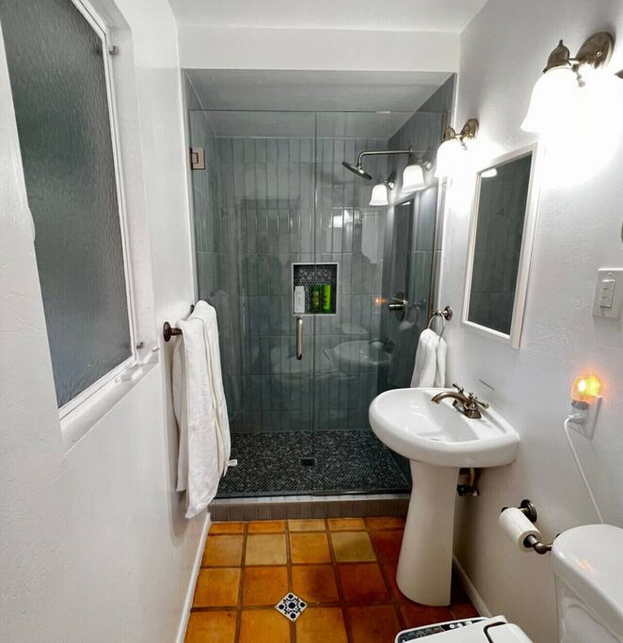 ヘアドライヤー、タオル