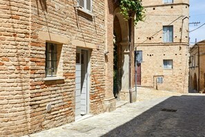 Dettaglio esterni