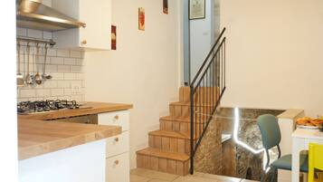 Kühlschrank, Ofen, Herdplatte