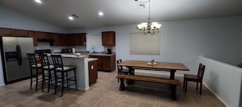 The Cozy Cactus Home/Near Airport, The Loop & I-10