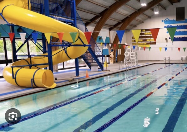 Innenpool, beheizter Pool