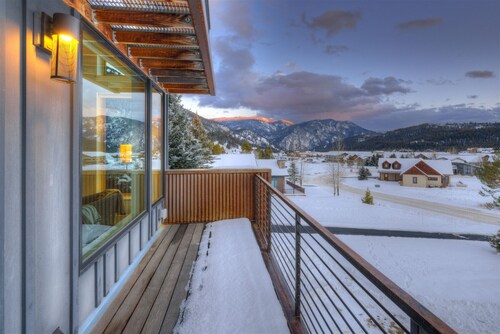Luxury Big Sky Modern Single Family Home