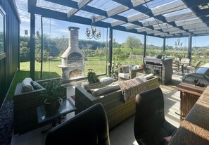 Terrace/patio - Ballygelvar (Cambridge)