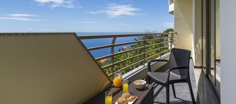 Pool and sea view - Calheta Victory View