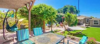 1bd large backyard with spa, firepit, dining, pets