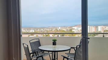 Condo exclusivo | 2 habitaciones, wifi gratis y acceso para silla de ruedas