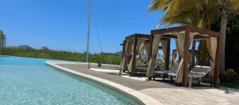 Depa con Vista a la Marina y Restaurante