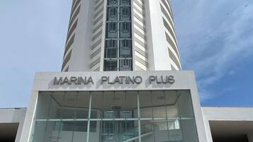 Mặt tiền nơi lưu trú