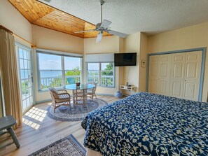 4 camere, accesso a Internet, lenzuola