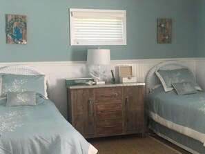 4 slaapkamers, een strijkplank/strijkijzer, gratis wifi