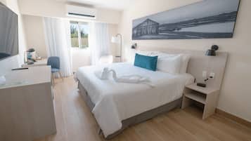 Premium bedding, pillow-top beds, in-room safe, desk