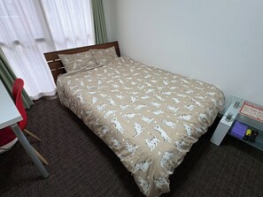 1 dormitorio y ropa de cama