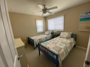4 Schlafzimmer, Bügeleisen/Bügelbrett, kostenloses WLAN