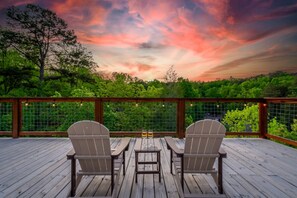 Terrace/patio - Elegant Elite Estate By Ghosal Luxury Lodging (Pigeon Forge)
