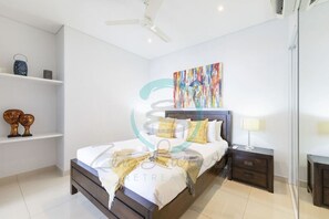 行政公寓客房 | 2 間臥室、書桌、筆電工作空間、熨斗/熨衣板