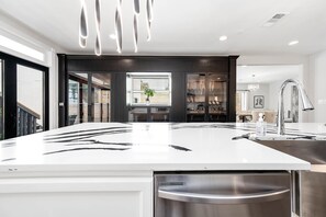 Interior - Brand New Home near museum/medical district UH TSU Rice universities  (Houston)