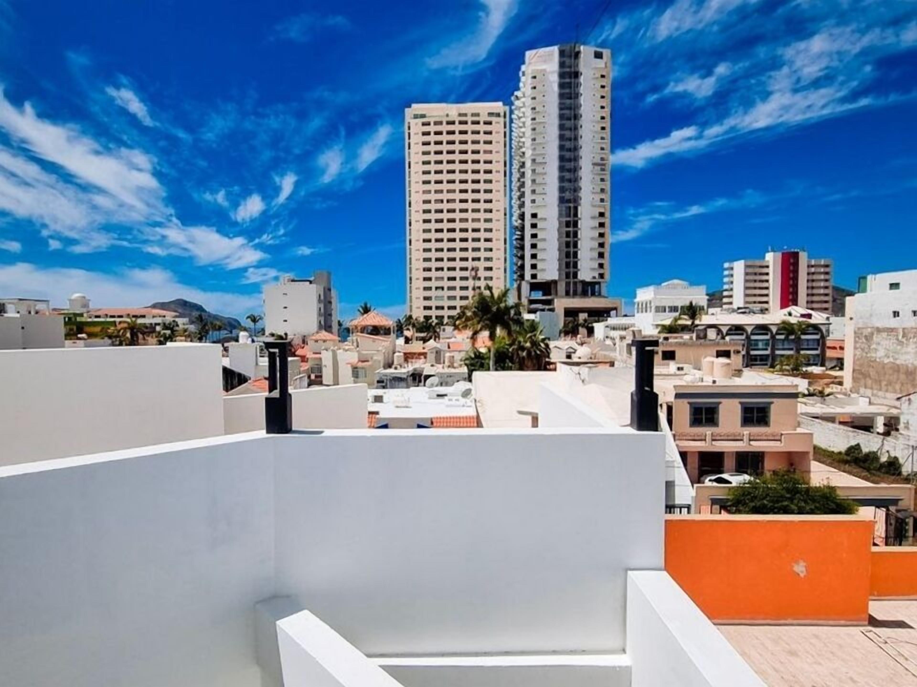 Torre Calamar a pasos de la Playa