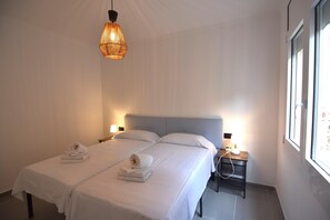 5 camere, ferro/asse da stiro