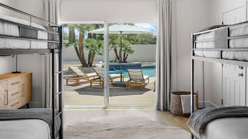 8 Schlafzimmer, Bügeleisen/Bügelbrett, kostenloses WLAN, Bettwäsche