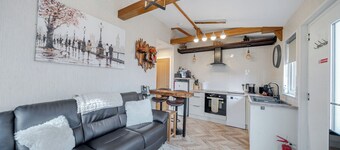 1 Bed Cabin - Sleeps 2 - Pets - 2 Min To Beach