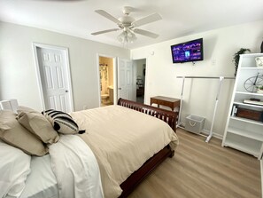 3 bedrooms, iron/ironing board, travel cot, free WiFi