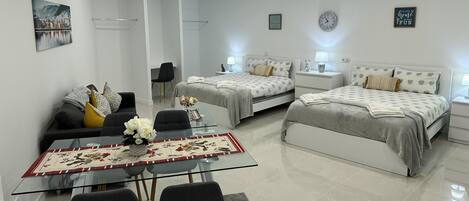 Iron/ironing board, WiFi, bed sheets