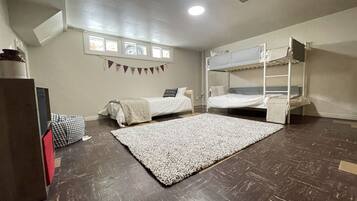 3 bedrooms, WiFi, bed sheets