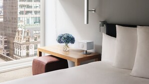 2 bedrooms, travel cot, WiFi, bed sheets